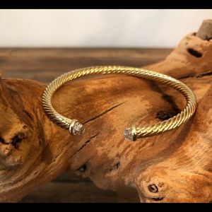 🌸18K Gold Plated 4mm Open Twisted Wire Bracelet W/Crystal
